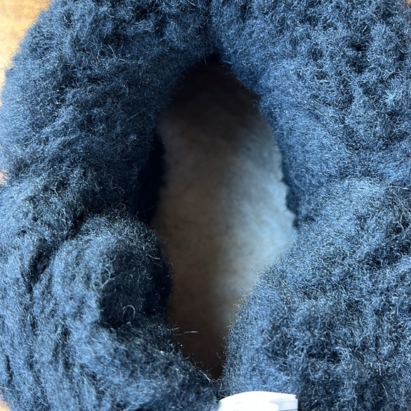 Bear Paw Black Booties Sz 9 - Picture 11 of 14